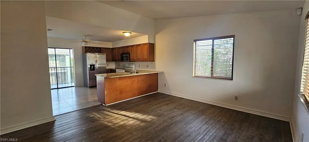 4904 Vincennes Ct 209, Cape Coral, Florida 33904