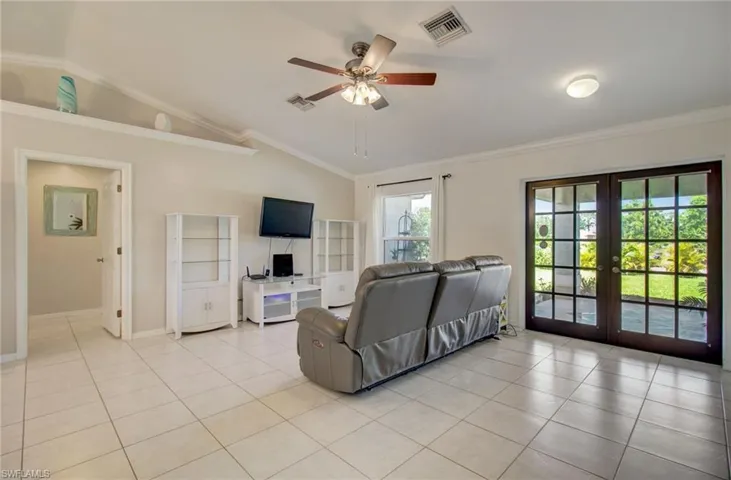 3907 24th ST SW, LEHIGH ACRES FL 33976