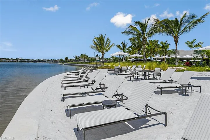 Esplanade Lake Club