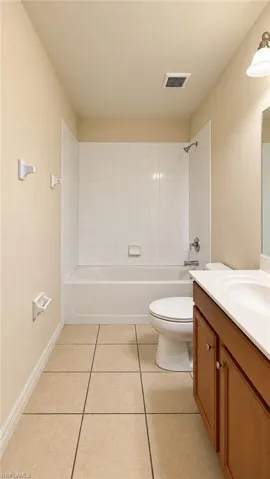 9063 Gervais Cir 1204, Naples, Florida 34120