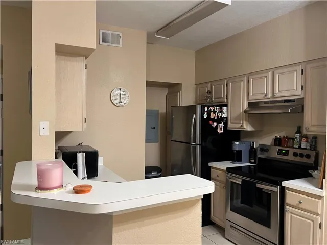 23500 Walden Center Dr 106, Estero, Florida 34134