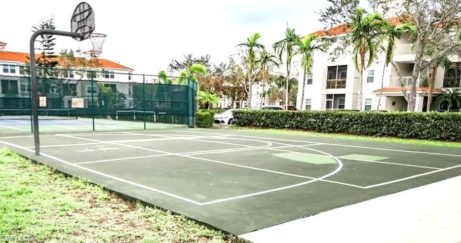 23500 Walden Center Dr 106, Estero, Florida 34134