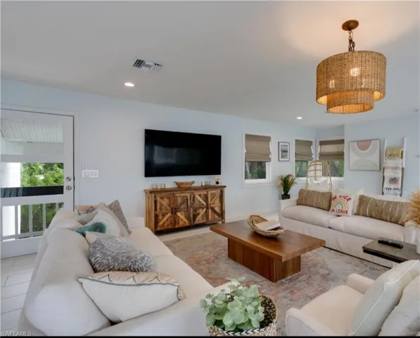 9214 Kincaid Ct, Sanibel, Florida 33957