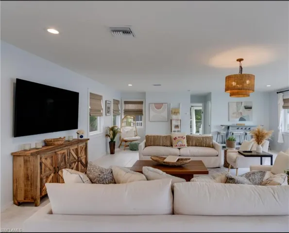9214 Kincaid Ct, Sanibel, Florida 33957