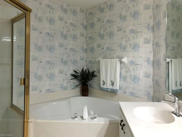 14570 Grande Cay Cir 2406, Fort Myers, Florida 33908