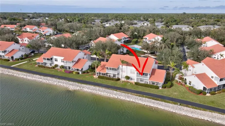 555  Windsor  SQ, Naples, FL 34104
