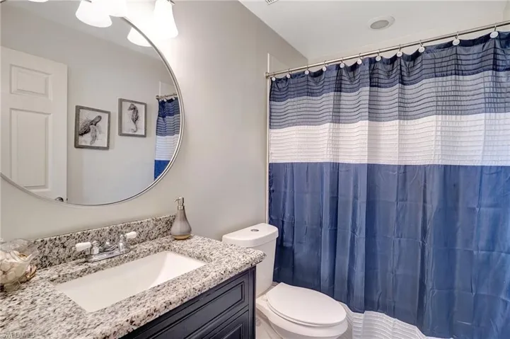 555  Windsor  SQ, Naples, FL 34104