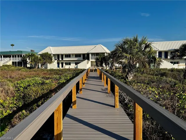 805 E Gulf Dr B4, Sanibel, Florida 33957