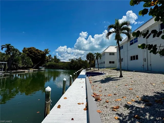 805 E Gulf Dr B4, Sanibel, Florida 33957