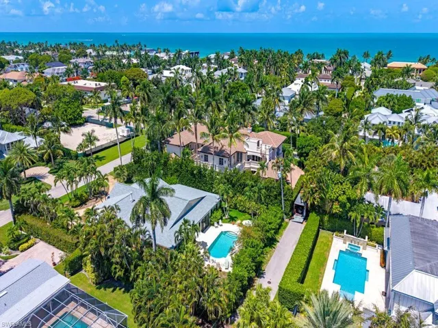 239 1st Ave S, Naples, Florida 34102