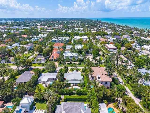 239 1st Ave S, Naples, Florida 34102