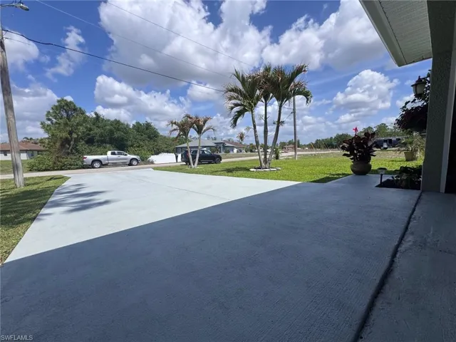 Drive Way Facing Towards Street