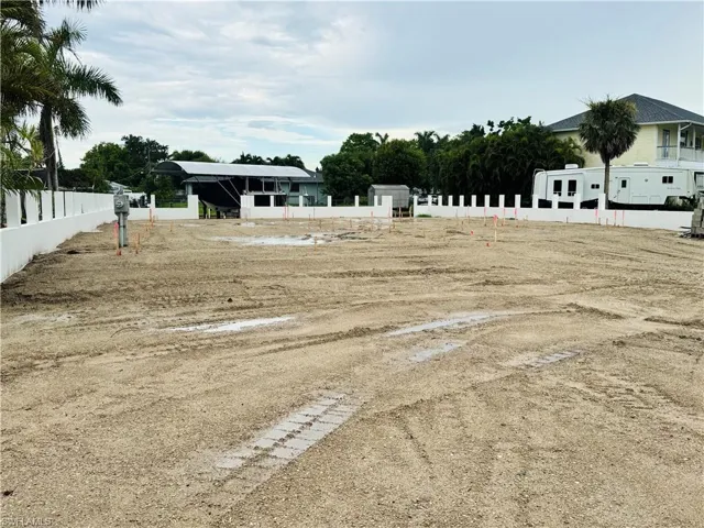 326 Shore Dr, Fort Myers, Florida 33905