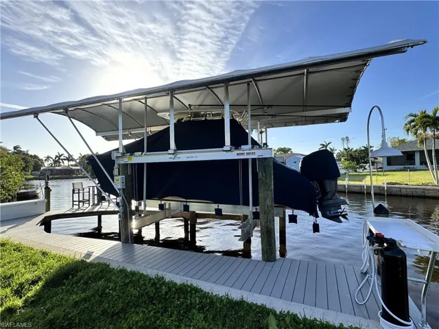 16k LB lift, canopy, water & electric with lighting