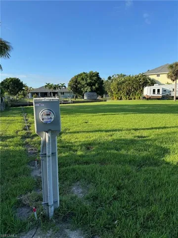 326 Shore Dr, Fort Myers, Florida 33905