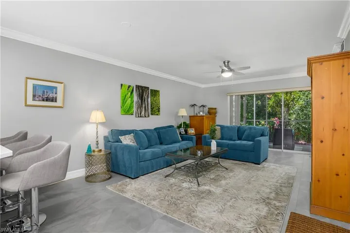 773  Wiggins Lake  DR, Naples, FL 34110