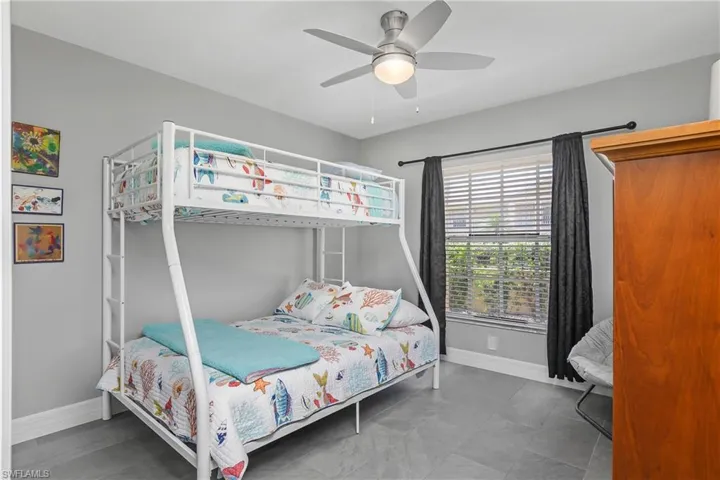 773  Wiggins Lake  DR, Naples, FL 34110