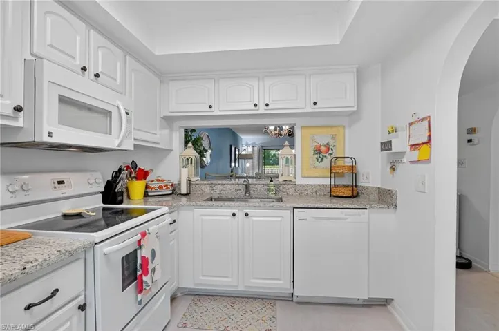 705 Augusta Blvd 705-4, Naples, Florida 34113