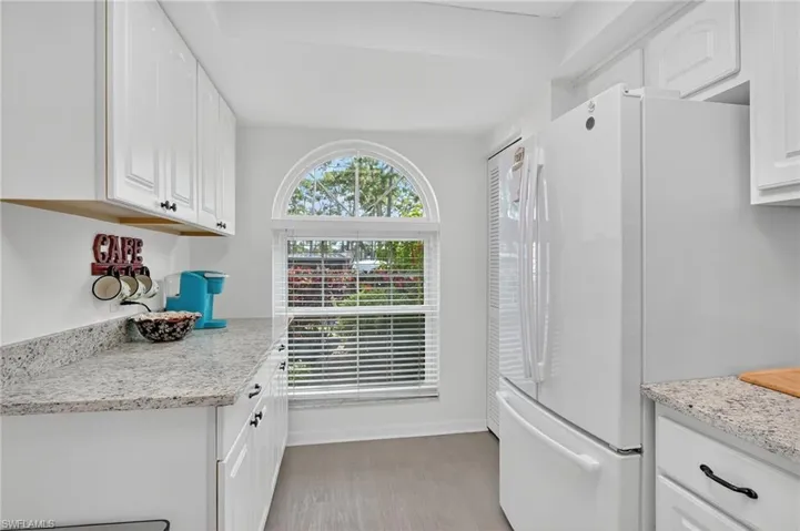 705 Augusta Blvd 705-4, Naples, Florida 34113