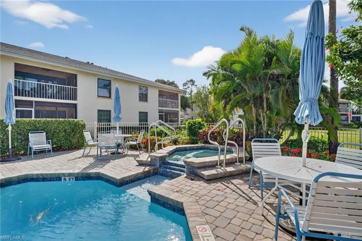 705 Augusta Blvd 705-4, Naples, Florida 34113
