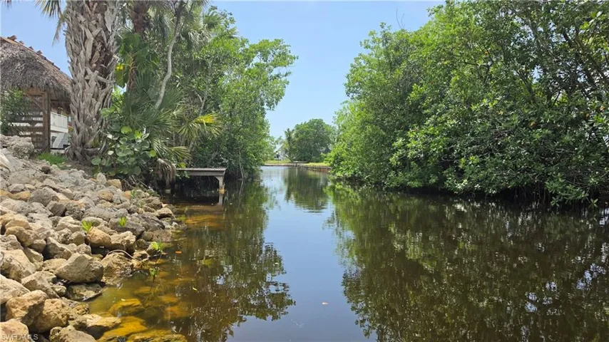 18190 Pioneer Rd, Fort Myers, Florida 33908