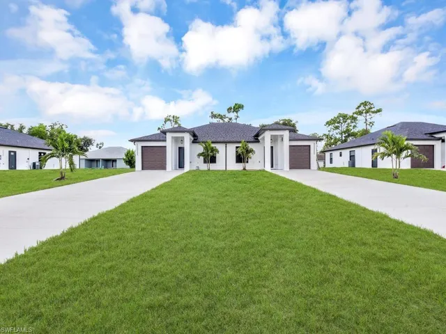 105/107 Meadow Rd, Lehigh Acres, Florida 33973