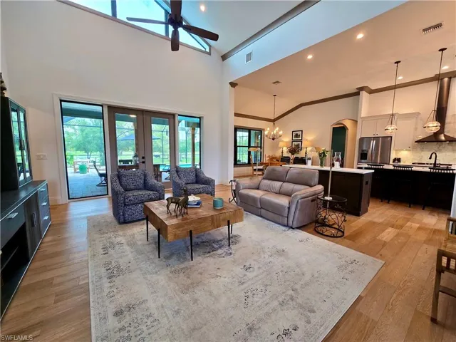 1311 KRISDALE AVELABELLE, FL 33935