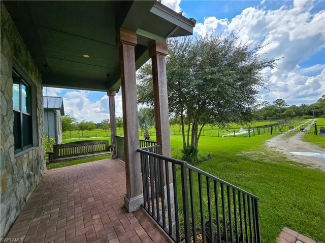 1311 KRISDALE AVELABELLE, FL 33935