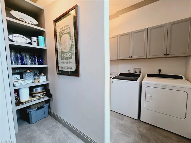 1311 KRISDALE AVELABELLE, FL 33935