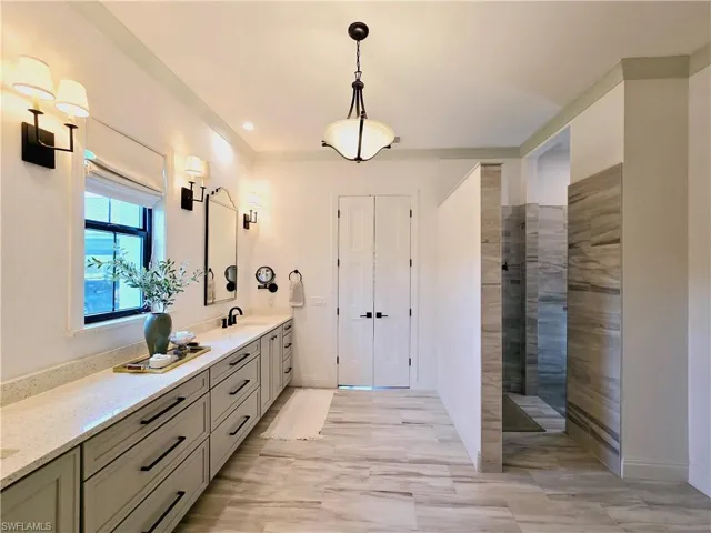 1311 KRISDALE AVELABELLE, FL 33935