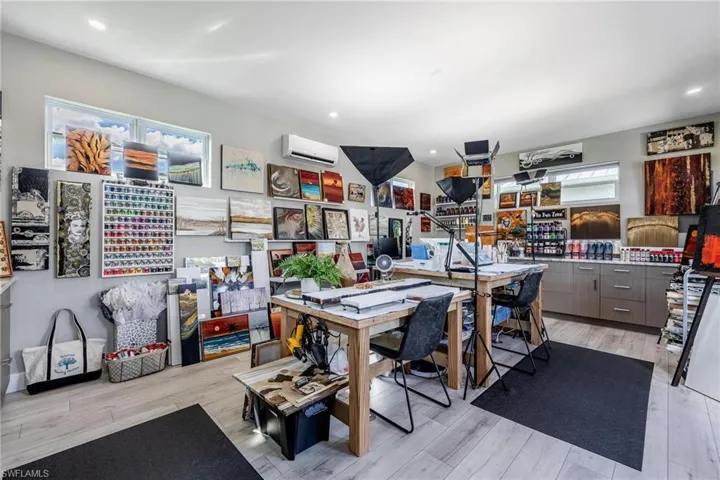 Detached art studio is perfect for any hobby or a man cave