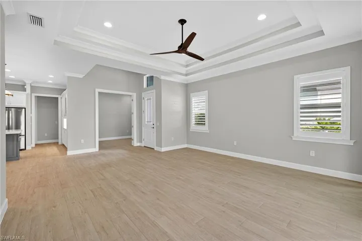 8904  Yucatan  CT, Naples, FL 34112