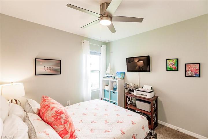 3203 Estancia LN, CAPE CORAL FL 33909