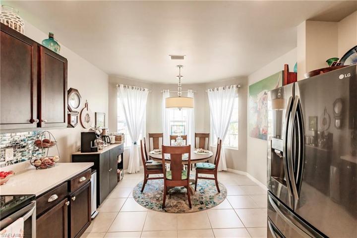 3203 Estancia LN, CAPE CORAL FL 33909