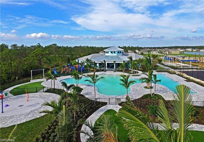 3203 Estancia LN, CAPE CORAL FL 33909