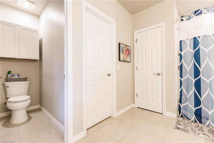 3203 Estancia LN, CAPE CORAL FL 33909