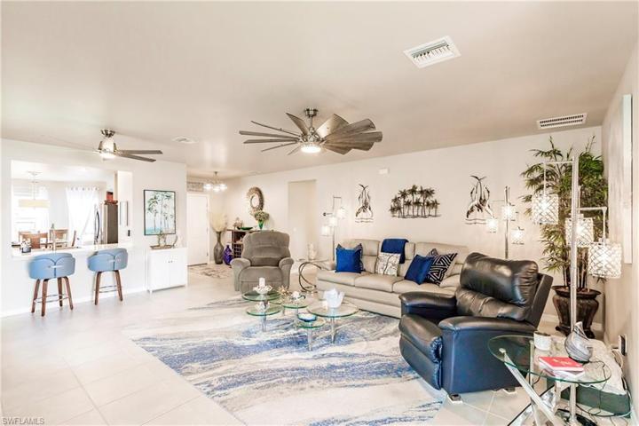 3203 Estancia LN, CAPE CORAL FL 33909