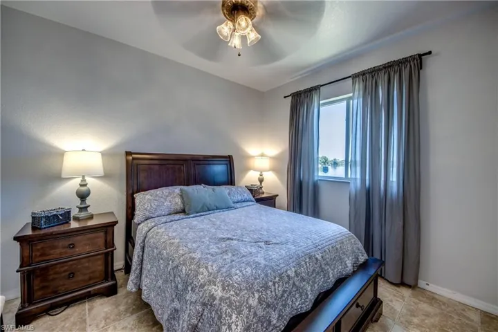 2319 Ne 19th St, Cape Coral, Florida 33909