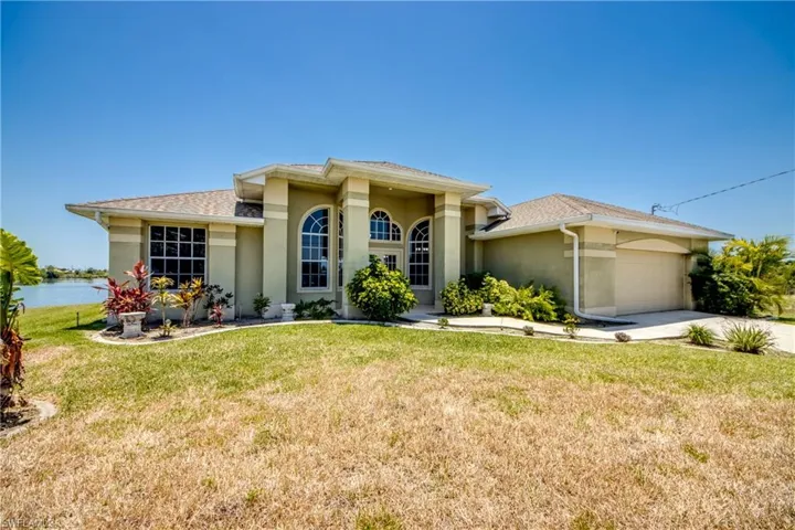 2319 Ne 19th St, Cape Coral, Florida 33909