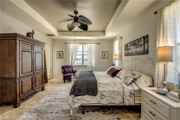 2319 Ne 19th St, Cape Coral, Florida 33909