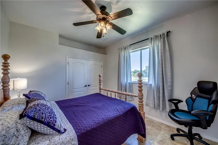 2319 Ne 19th St, Cape Coral, Florida 33909