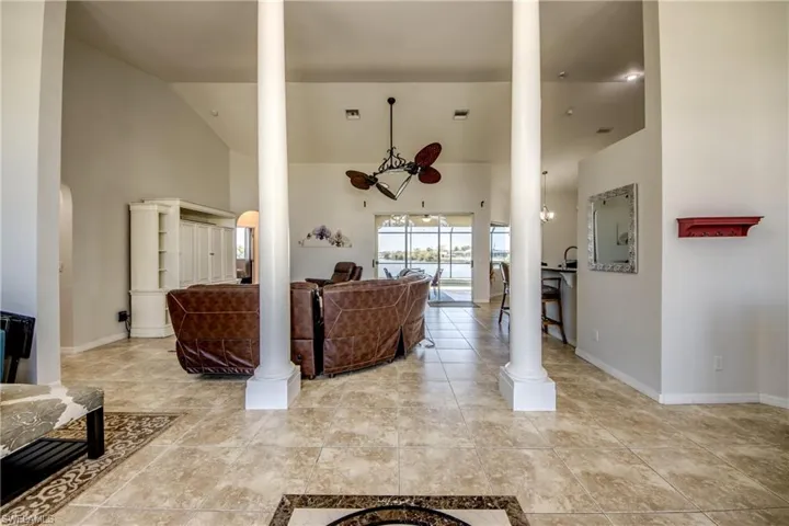 2319 Ne 19th St, Cape Coral, Florida 33909