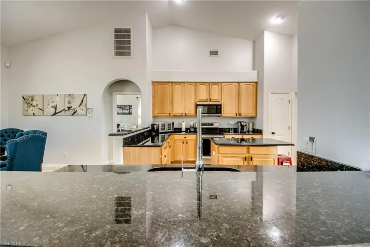 2319 Ne 19th St, Cape Coral, Florida 33909