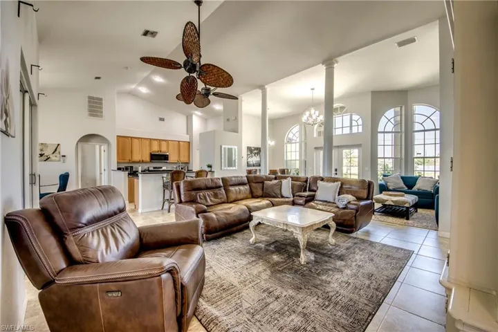 2319 Ne 19th St, Cape Coral, Florida 33909