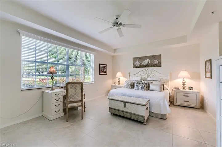 2070 Aberdeen Ln 101, Naples, Florida 34109