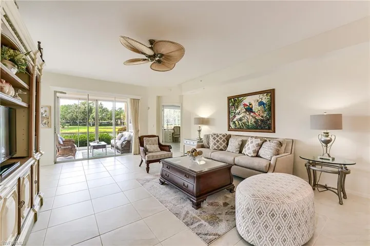 2070 Aberdeen Ln 101, Naples, Florida 34109