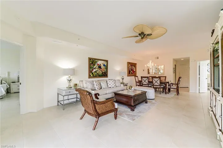 2070 Aberdeen Ln 101, Naples, Florida 34109