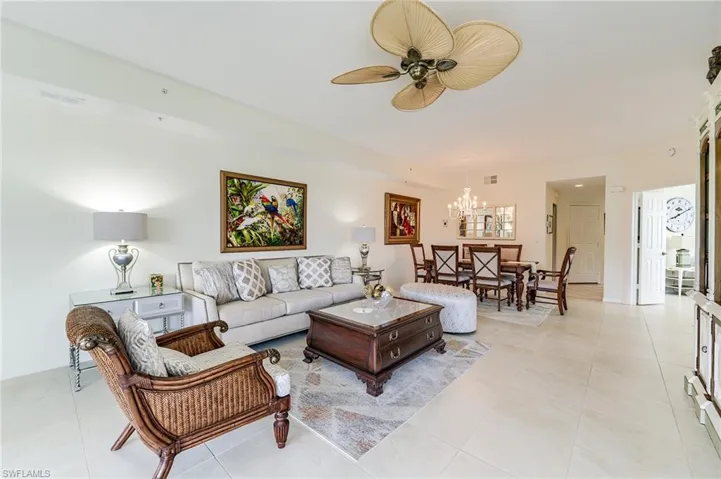 2070 Aberdeen Ln 101, Naples, Florida 34109