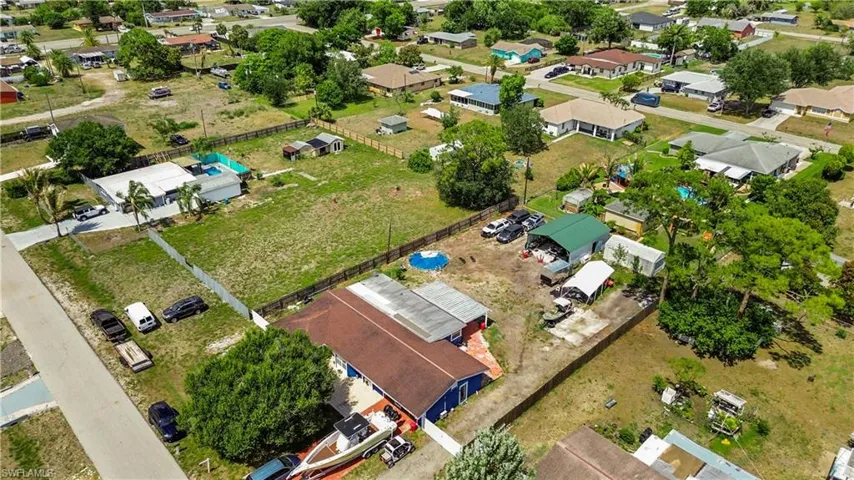 18  Illinois  RD, Lehigh Acres, FL 33936