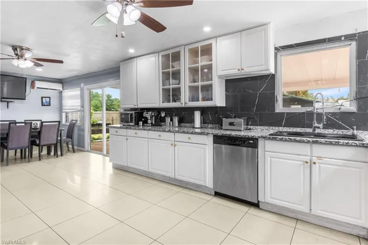 18  Illinois  RD, Lehigh Acres, FL 33936